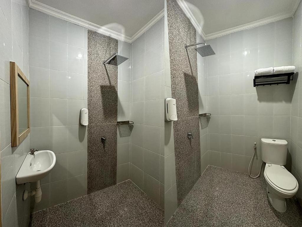 Hotel Masri Living By Daphna International à Yogyakarta Extérieur photo