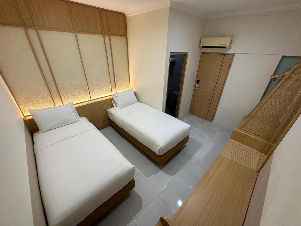 Hotel Masri Living By Daphna International à Yogyakarta Extérieur photo