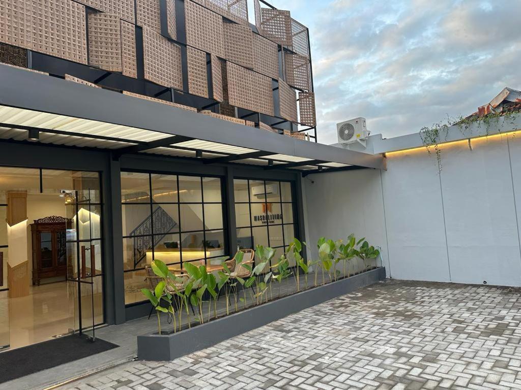 Hotel Masri Living By Daphna International à Yogyakarta Extérieur photo